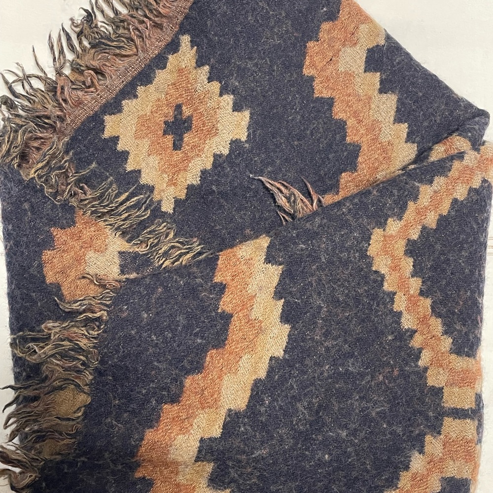 Wilfred Diamond Mosaic Triangle Scarf